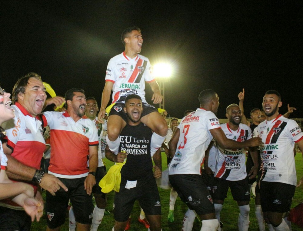 Ferroviario bate Campinense nos penaltis e está de volta a Série C